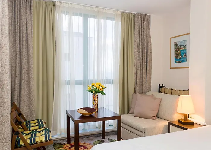 Sunny In Berlin, Steps From The Beach! By Flat Mаnager * Golden Sands